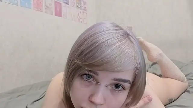 emodreamgirl online show from April 8, 2026, 4:29 pm