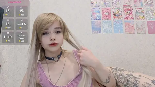 emodreamgirl online show from June 14, 2026, 3:58 pm