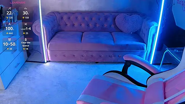 Snapshot of evanew_ chatting on September 28, 2025, 4:23 pm evanew  online show from September 28, 2025, 4:23 pm