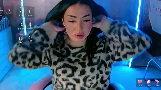 Snapshot of evanew_ chatting on October 21, 2025, 4:30 pm evanew  online show from October 21, 2025, 4:30 pm