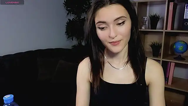 niki cutes online show from January 25, 2025, 7:17 am
