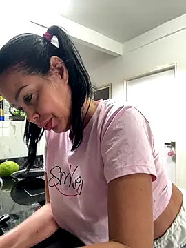 KarolRubi1 online show from November 22, 2025, 6:07 pm