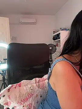 KarolRubi1 online show from June 6, 2026, 4:44 pm