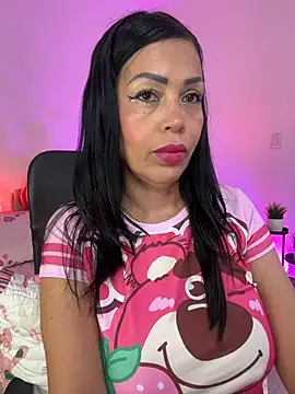 KarolRubi1 online show from June 15, 2026, 8:22 pm