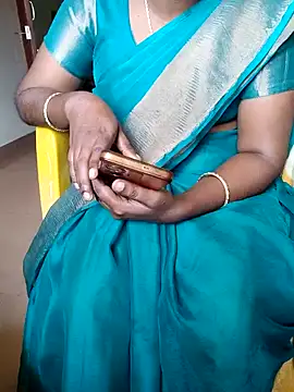 Snapshot of Tamil_roja69 chatting on December 25, 2024, 7:35 am Tamil roja69 online show from December 25, 2024, 7:35 am