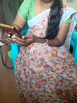 Snapshot of Tamil_roja69 chatting on January 24, 2025, 6:35 am Tamil roja69 online show from January 24, 2025, 6:35 am