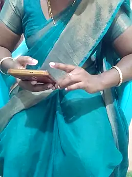 Snapshot of Tamil_roja69 chatting on February 28, 2025, 3:37 pm Tamil roja69 online show from February 28, 2025, 3:37 pm