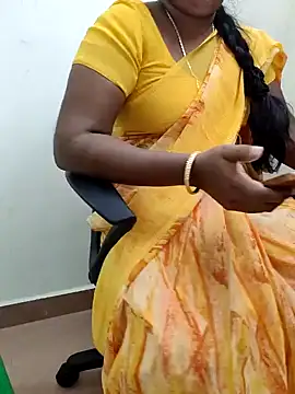 Snapshot of Tamil_roja69 chatting on October 3, 2025, 4:15 pm Tamil roja69 online show from October 3, 2025, 4:15 pm