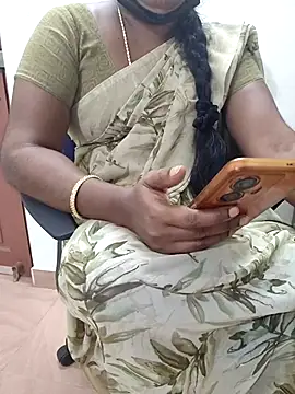 Snapshot of Tamil_roja69 chatting on October 31, 2025, 1:34 pm Tamil roja69 online show from October 31, 2025, 1:34 pm