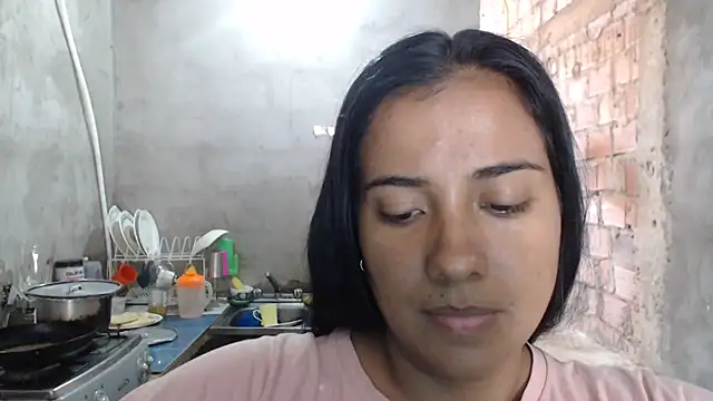 Coral0403 online show from February 18, 2025, 6:26 pm