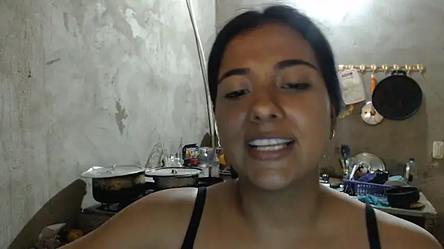 Coral0403 online show from March 22, 2025, 1:43 am