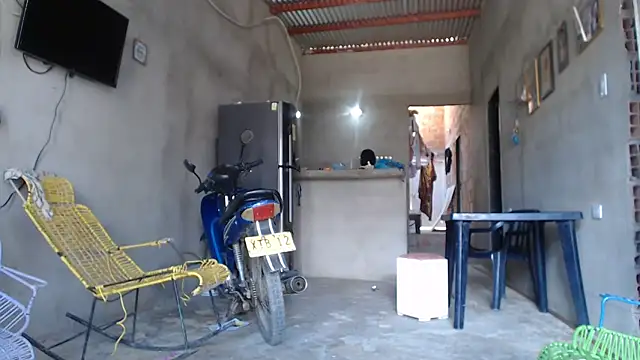 Coral0403 online show from October 4, 2025, 4:38 pm