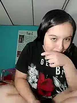 cleo lincy13 online show from January 3, 2025, 4:22 am