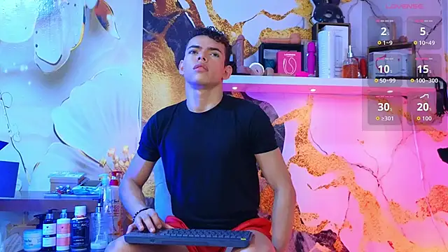 Nijinsky LatinBoy online show from November 23, 2025, 11:43 am