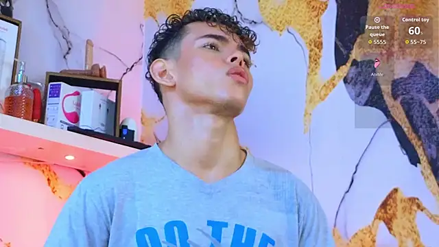 Nijinsky LatinBoy online show from December 4, 2025, 11:19 am