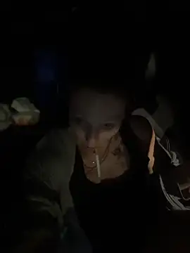 AlessasRoom online show from May 5, 2026, 1:46 am