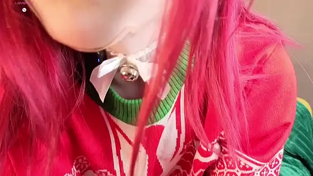 OhYumiYes online show from December 19, 2025, 9:22 pm