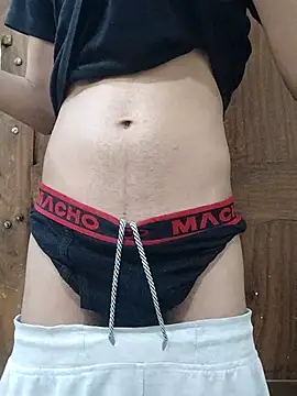 Snapshot of fakelove95 chatting on November 1, 2025, 9:28 pm fakelove95 online show from November 1, 2025, 9:28 pm