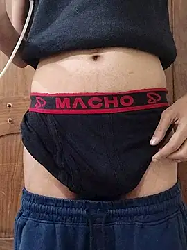 Snapshot of fakelove95 chatting on November 6, 2025, 9:15 pm fakelove95 online show from November 6, 2025, 9:15 pm