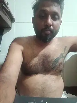 Snapshot of carria_homes chatting on March 4, 2026, 7:42 pm carria homes online show from March 4, 2026, 7:42 pm