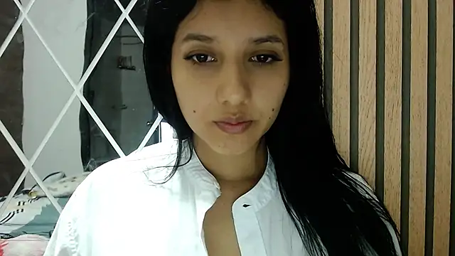 Snapshot of emmariders2 chatting on February 9, 2025, 11:36 pm emmariders2 online show from February 9, 2025, 11:36 pm