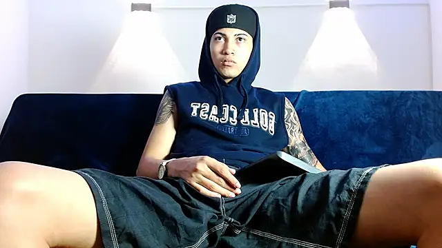 Snapshot of Br4ndxpimm chatting on October 3, 2025, 1:52 pm Br4ndxpimm online show from October 3, 2025, 1:52 pm