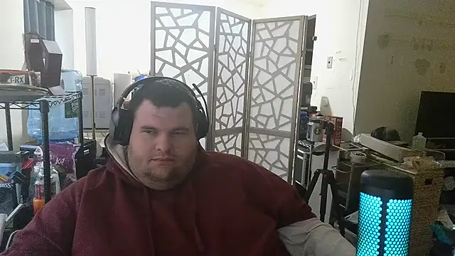 Snapshot of Hackensackneil chatting on January 6, 2025, 1:41 pm Hackensackneil online show from January 6, 2025, 1:41 pm