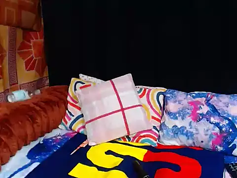 Thickbootykim online show from May 14, 2026, 8:37 pm