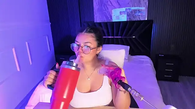 Snapshot of Geabloom chatting on January 9, 2025, 3:58 am Geabloom online show from January 9, 2025, 3:58 am