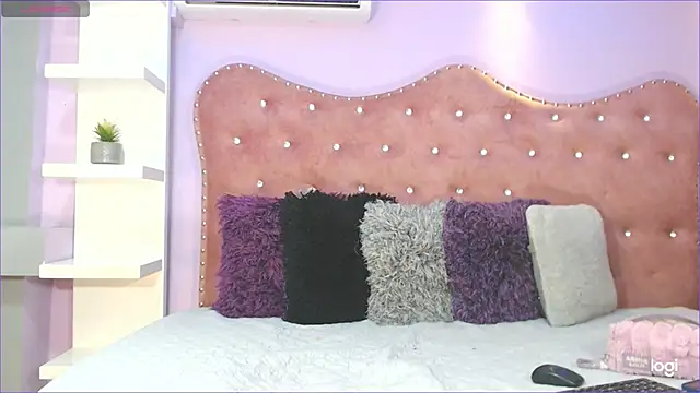 Snapshot of Annabelle-Villareal chatting on February 13, 2025, 7:52 pm Annabelle-Villareal online show from February 13, 2025, 7:52 pm