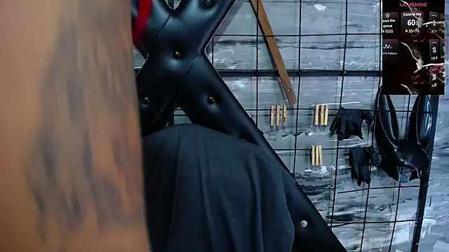 Alana Roth online show from November 12, 2025, 7:13 pm