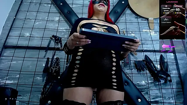 Alana Roth online show from November 14, 2025, 7:12 pm