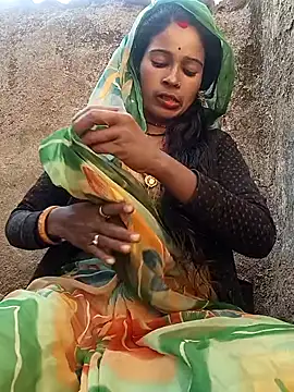 Arini Arora online show from January 31, 2025, 5:19 am