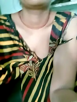 Arini Arora online show from September 24, 2025, 9:01 am