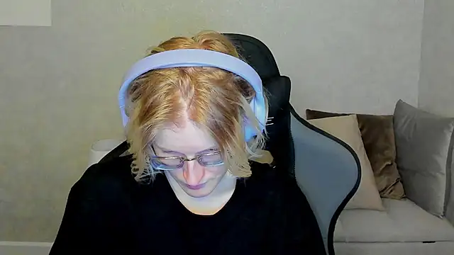 ElizabethHarpper online show from September 26, 2025, 1:09 am