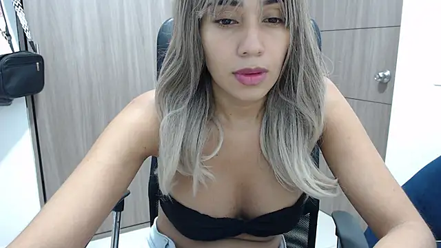 isabela oh online show from January 26, 2025, 4:09 am