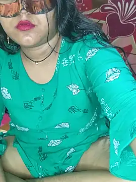 Hot muskaan online show from January 11, 2025, 9:26 am