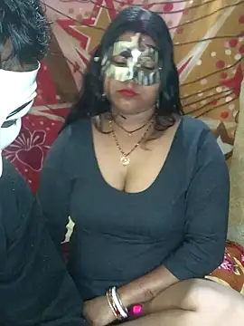 Hot muskaan online show from January 22, 2025, 9:57 am