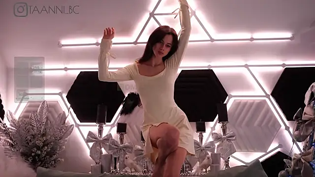 Snapshot of taanni_bc chatting on January 25, 2025, 9:35 pm taanni bc online show from January 25, 2025, 9:35 pm