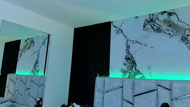 Snapshot of daniiphoeniixx chatting on September 19, 2025, 7:14 pm daniiphoeniixx online show from September 19, 2025, 7:14 pm