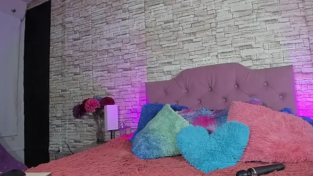 alanna love01 online show from September 11, 2025, 1:28 am