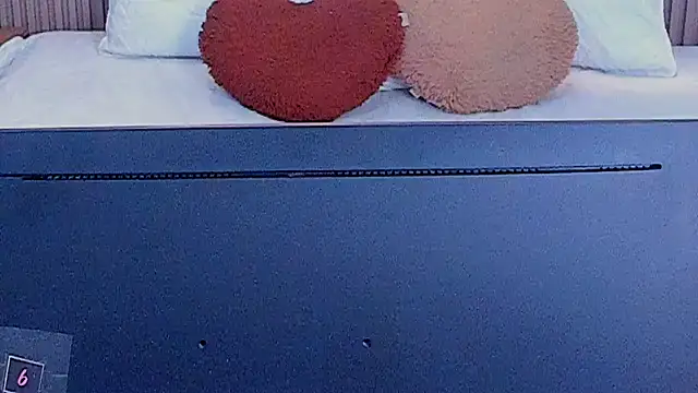 Snapshot of Annie_kurt_ chatting on October 7, 2025, 8:50 pm Annie kurt online show from October 7, 2025, 8:50 pm