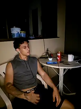 MALIK-PARVATI online show from October 31, 2025, 11:50 pm