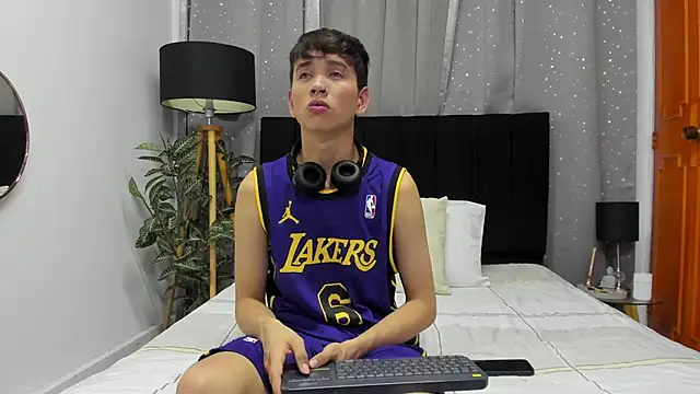 Brian-Ausslos online show from January 5, 2025, 4:58 am