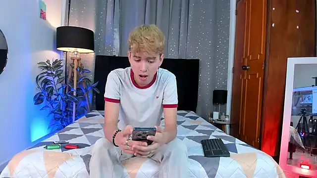 Brian-Ausslos online show from February 4, 2025, 4:26 am