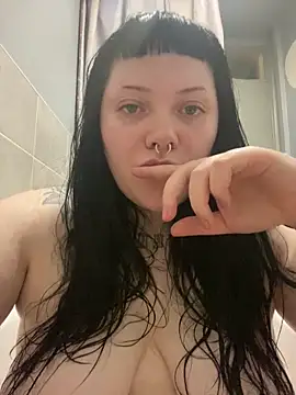 Gothicsiren online show from December 28, 2024, 7:43 pm