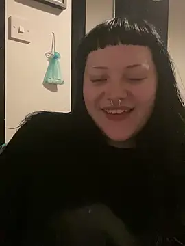 Gothicsiren online show from January 2, 2025, 4:09 am