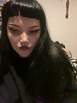 Gothicsiren online show from January 19, 2025, 1:53 am