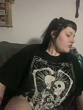 Gothicsiren online show from January 22, 2025, 8:49 pm