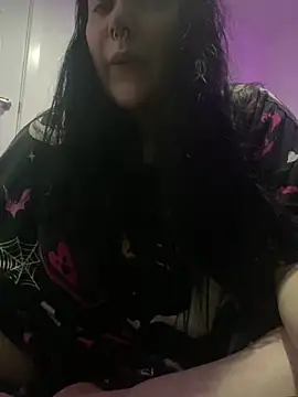 Gothicsiren online show from February 4, 2025, 12:08 am